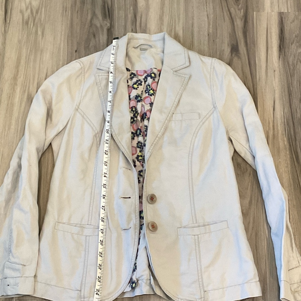 Vintage Boden Light Gray Blazer with Floral Lining Size 4 - Picture 3 of 12